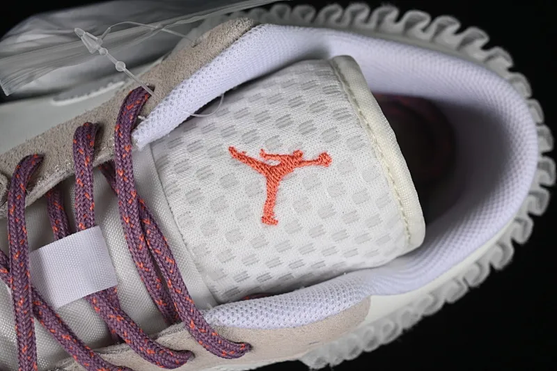 All Categories Air Jordan Jordan Series Basketball Shoes Air Jordan 1 Low Air Jordan 1 Low AJ1 Joe 1 Taro Sweetheart Low-top Retro Cultural Casual Shoes FQ8094-100